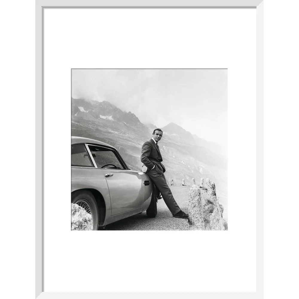 James Bond Goldfinger Publicity Still Framed Art Print - By King & McGaw - Image 8